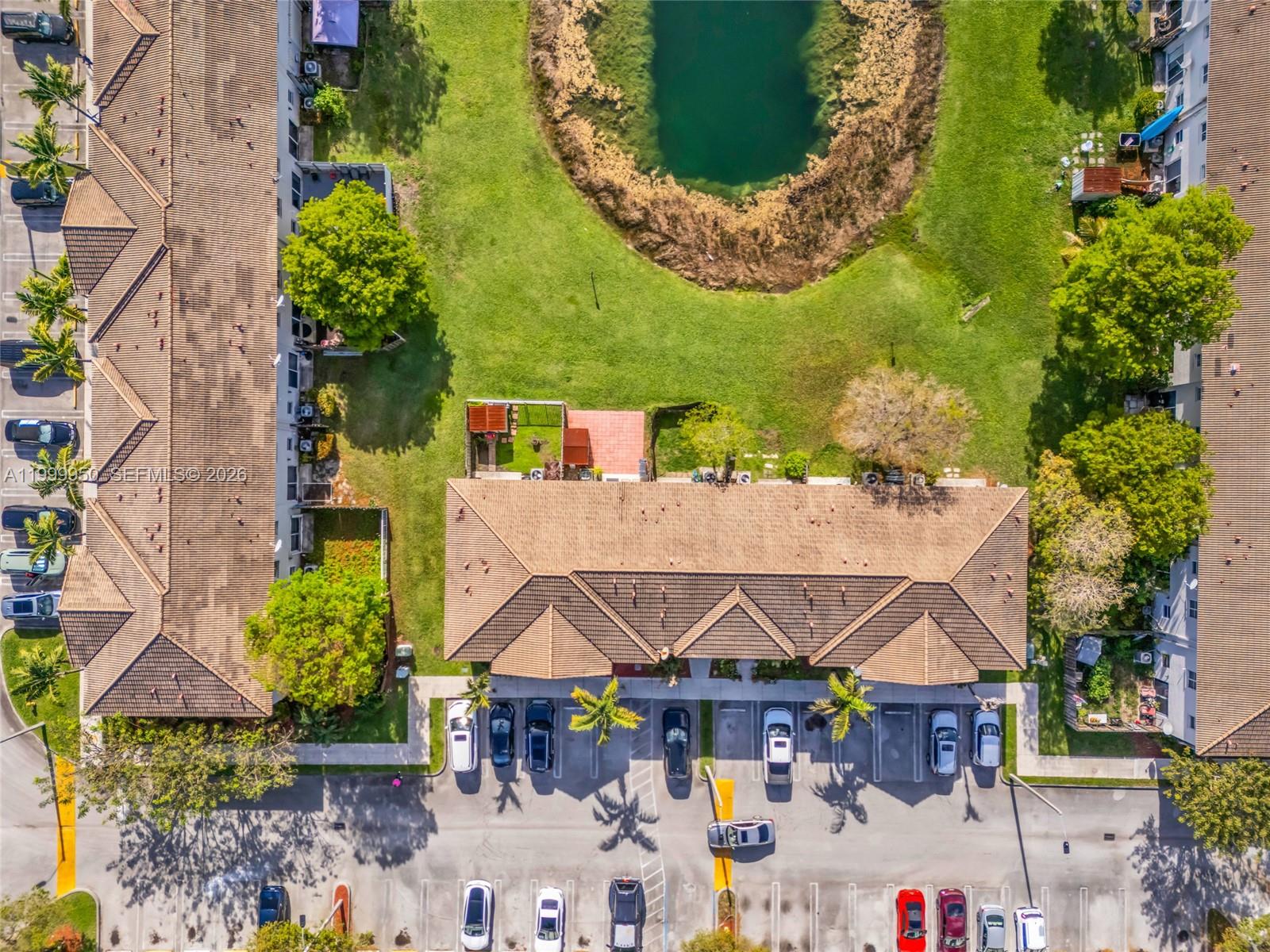 VENETIA GROVES - Residential