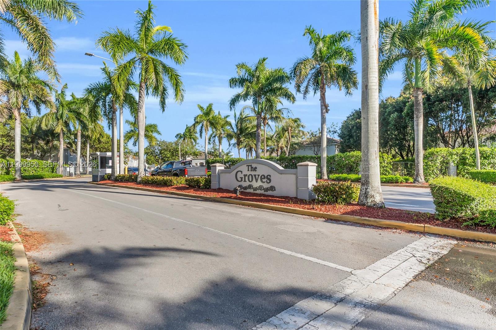 VENETIA GROVES - Residential