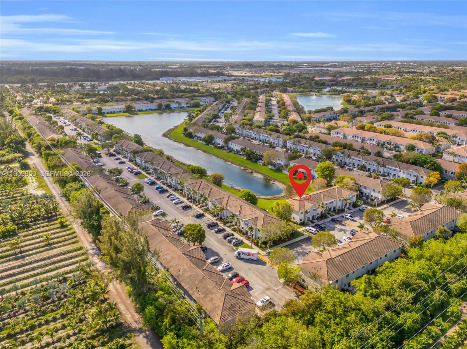 VENETIA GROVES - Residential