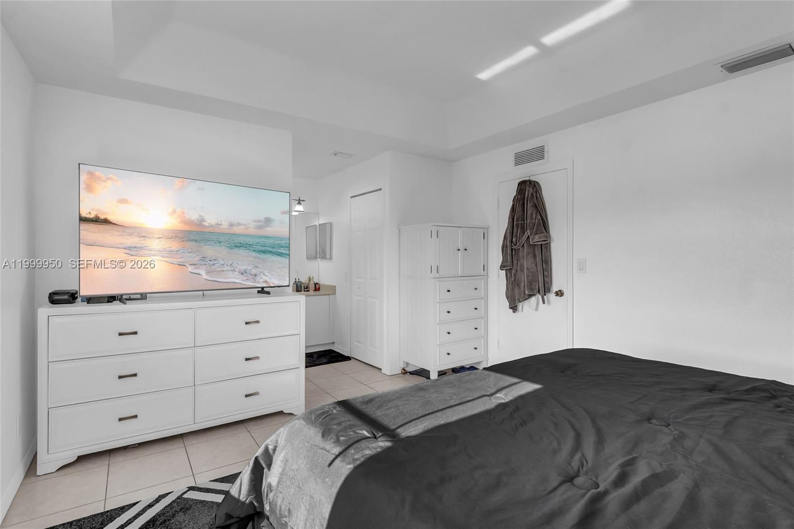 VENETIA GROVES - Residential