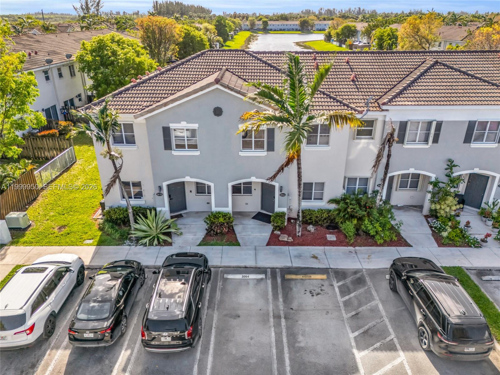 VENETIA GROVES - Residential