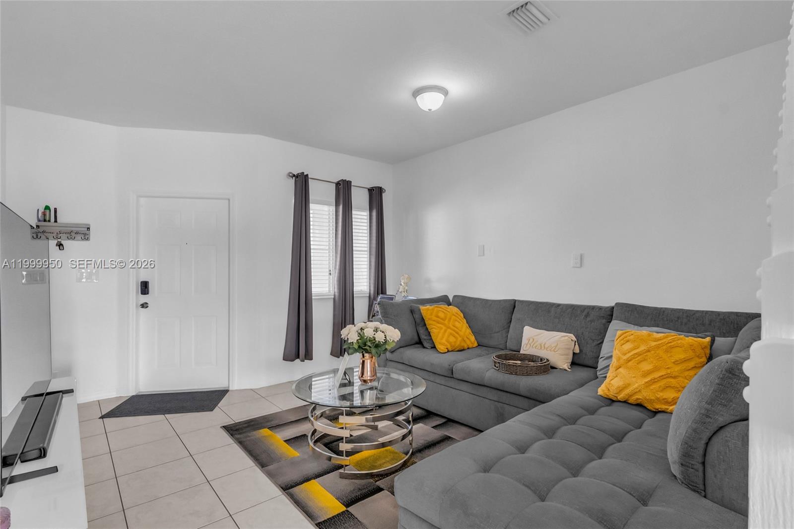 VENETIA GROVES - Residential