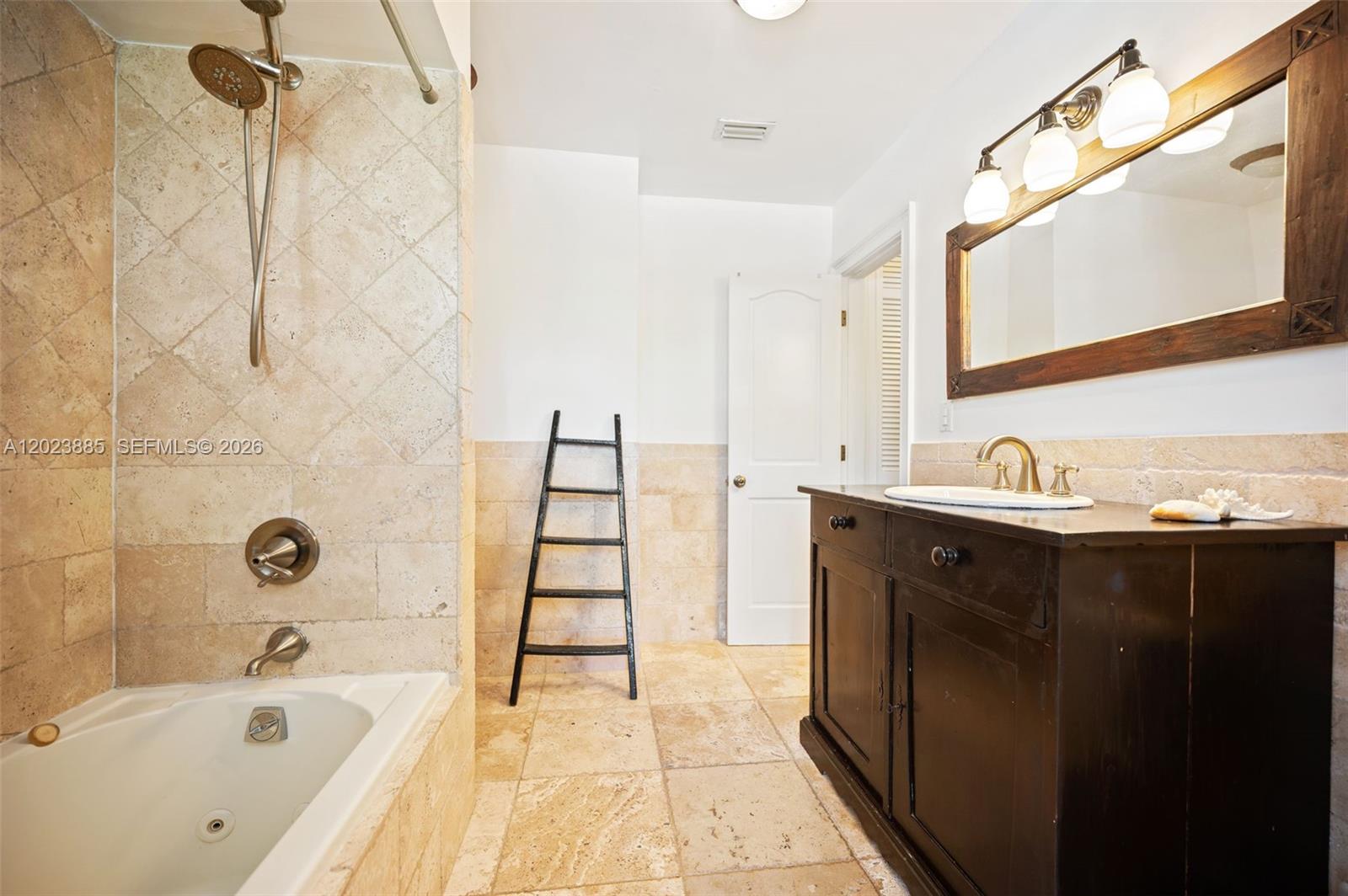 KENDALL PARK ESTATES - Residential