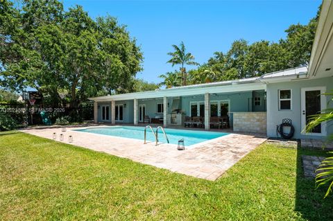 Tiny photo for 11100 SW 73rd Ct, Pinecrest, FL 33156 (MLS # A12023885)
