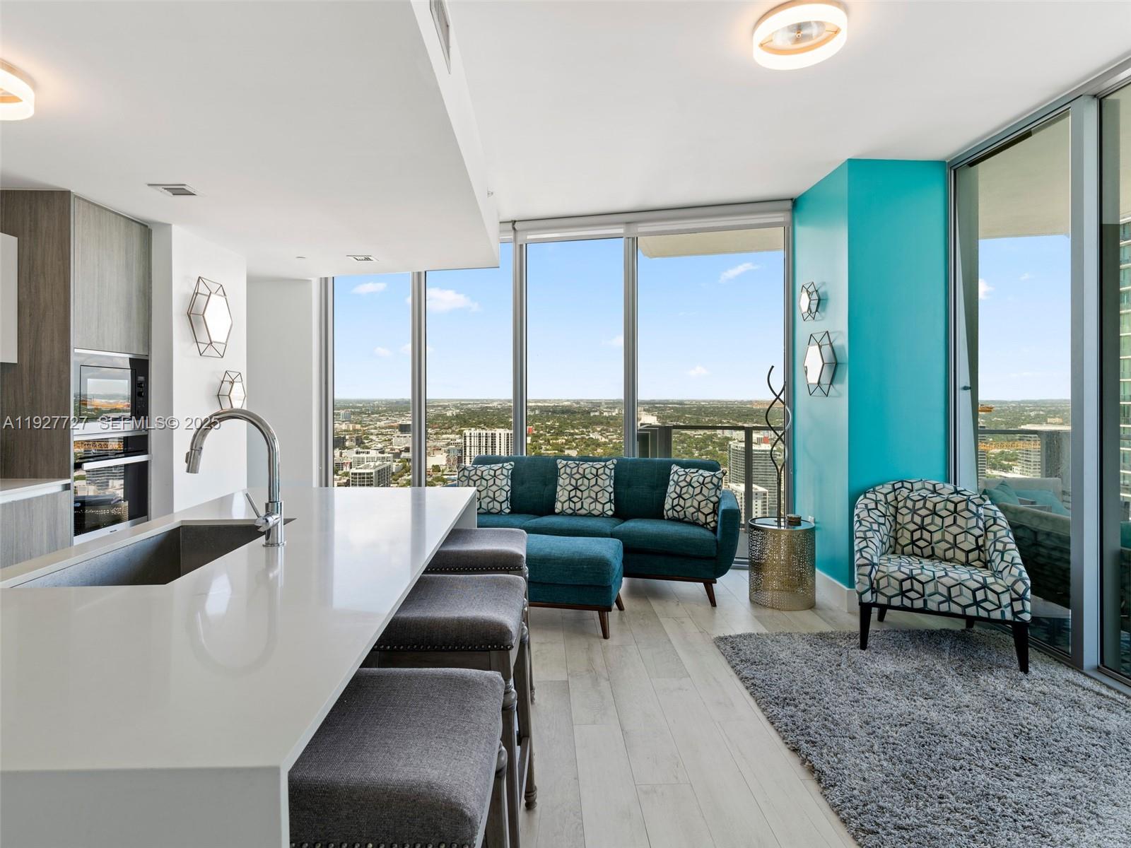 2900 NE 7th Ave 4301