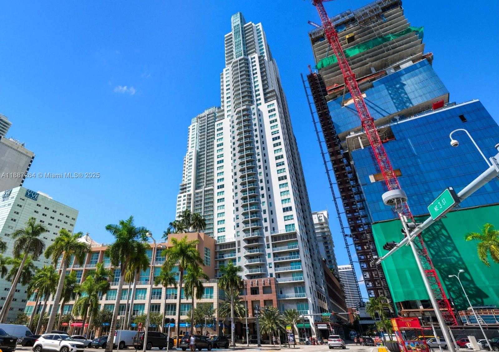 VIZCAYNE NORTH CONDO - Residential