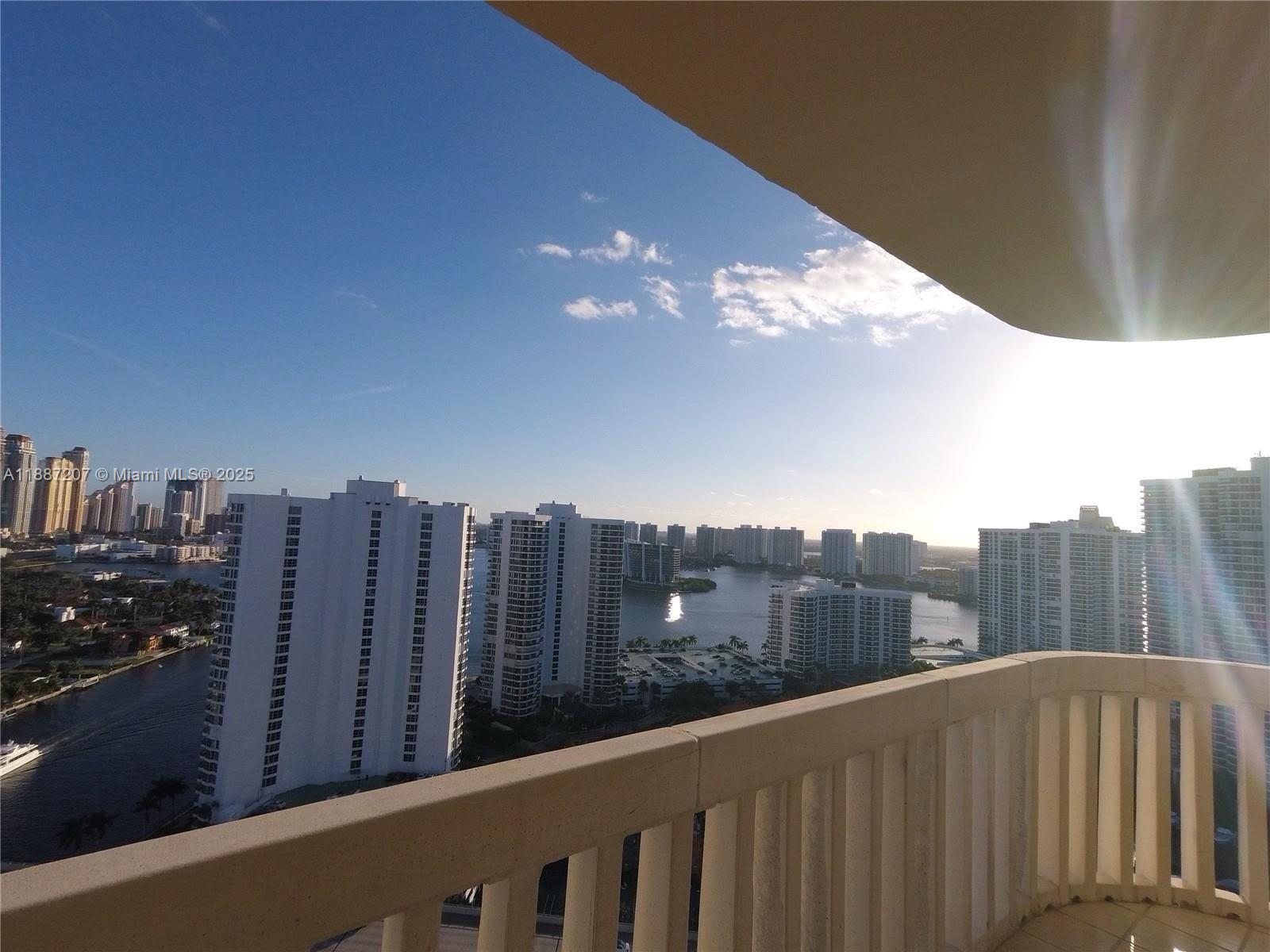 TURNBERRY TOWERS CONDO - Residential