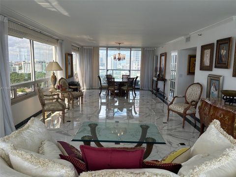 1541 Brickell Ave A1701 Miami FL 33129