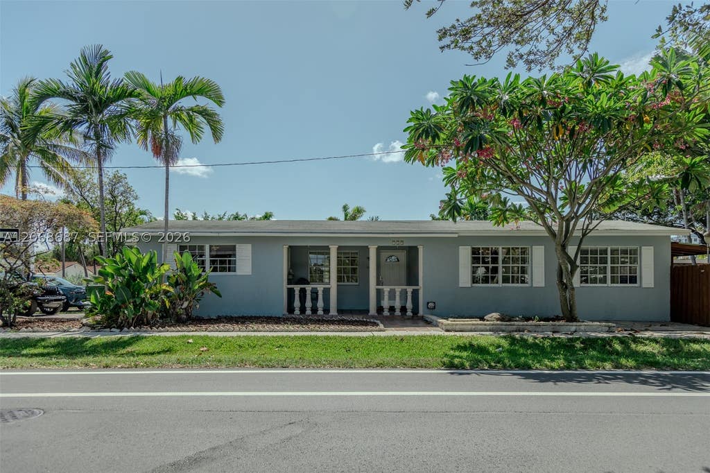 Photo of 729 NE 2nd Ct #729, Hallandale Beach, FL 33009 (MLS # A12068687)