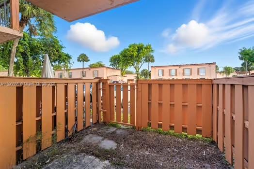 CYPRESS VILLAGE CONDO - Residential Lease