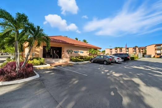 CYPRESS VILLAGE CONDO - Residential Lease