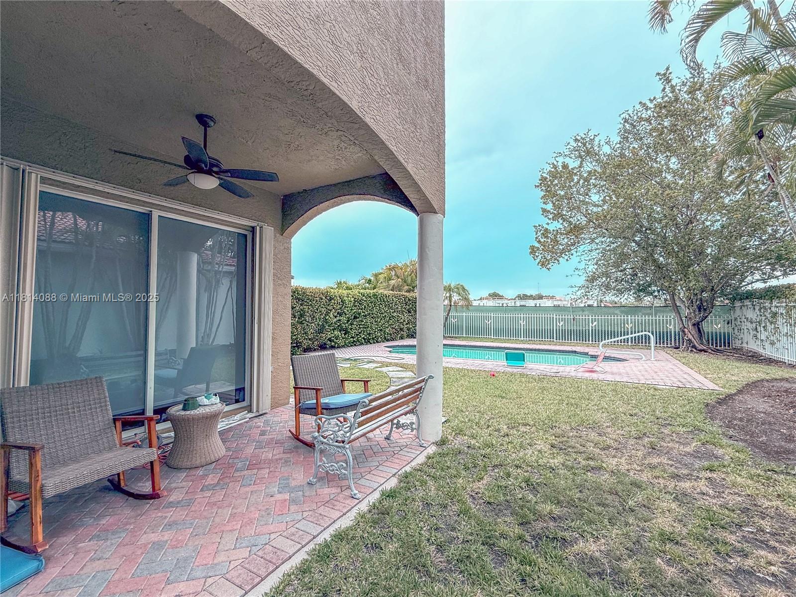 1621 Diplomat Dr