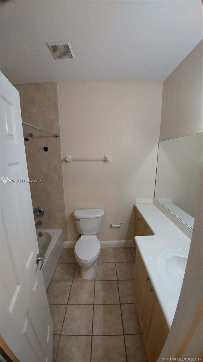 HIDDEN COVE CONDO - Residential Lease