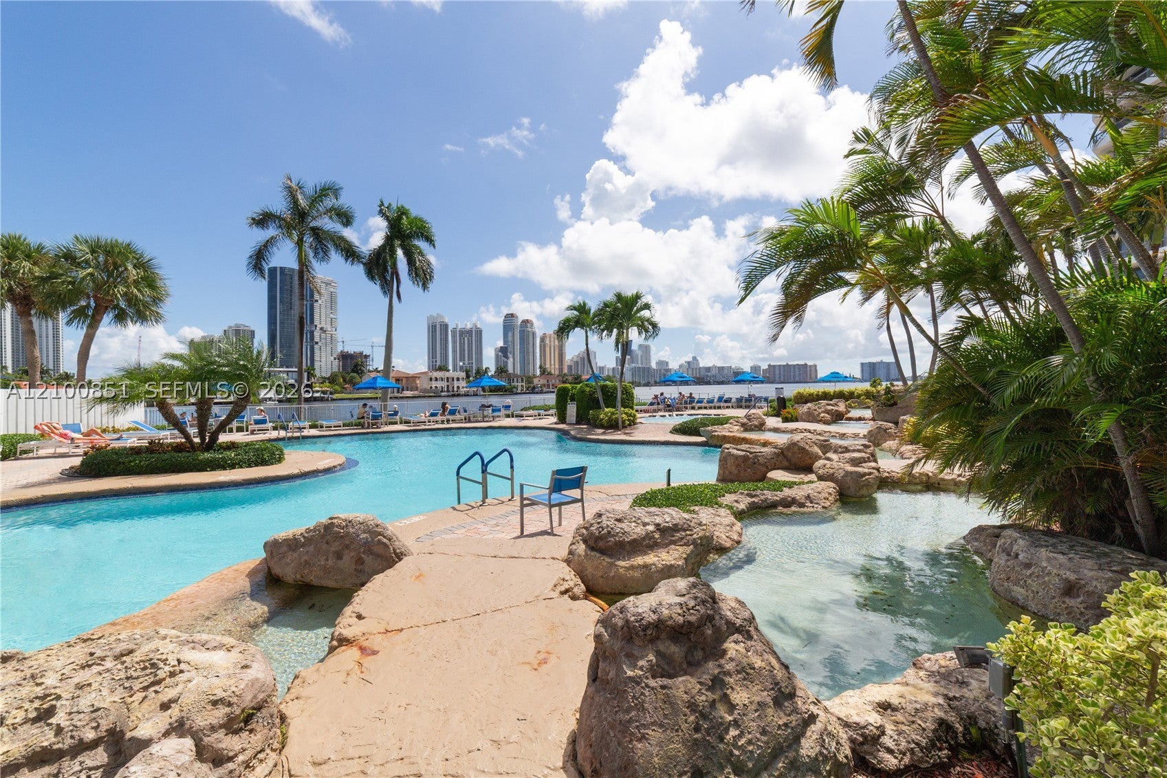 View photos, virtual tours, details... 19195 NE 36th Ct 802