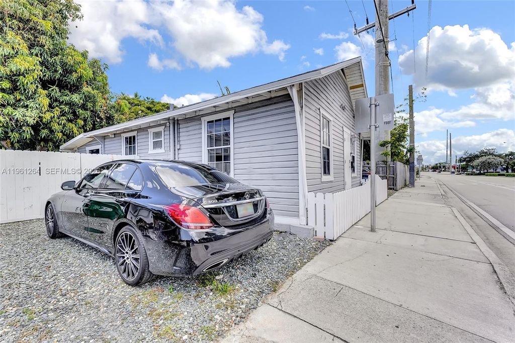 Photo of 107 Stirling Rd, Dania Beach, FL 33004 (MLS # A11961264)