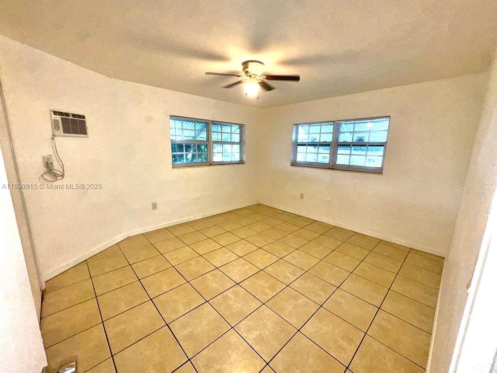 COLONIAL COURT CONDO BLDG - Residential Lease