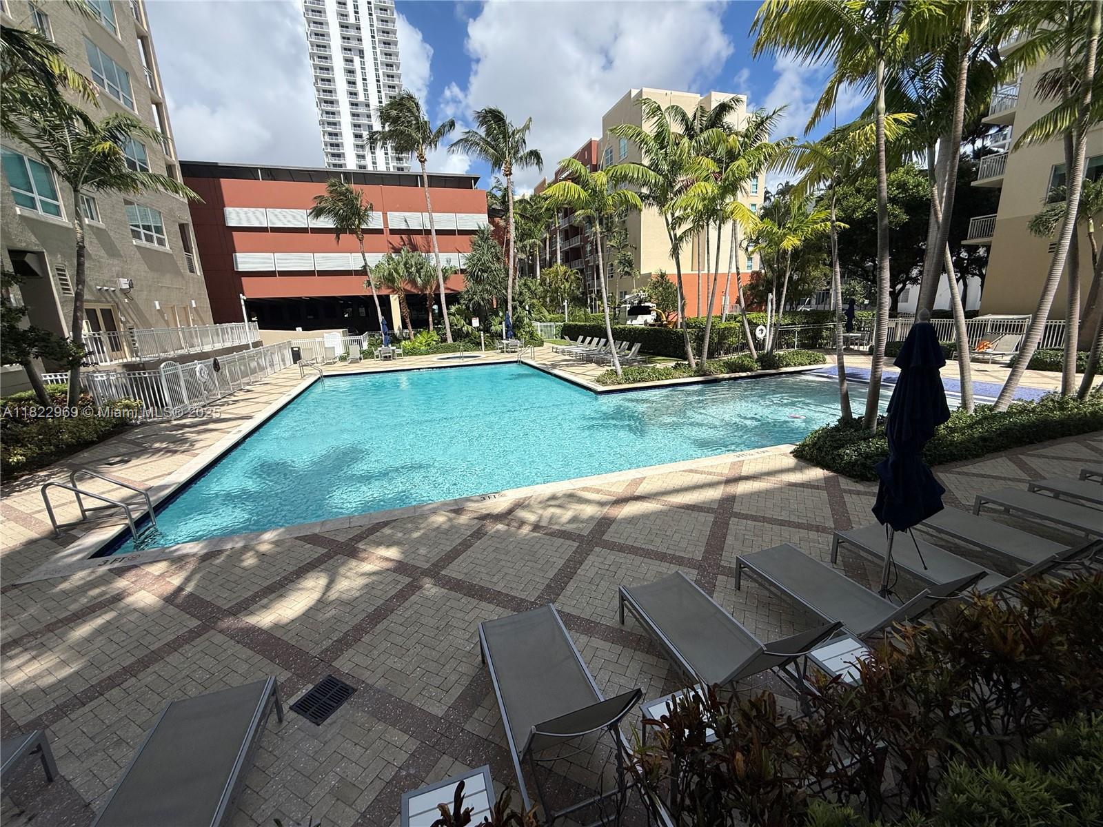 CITE CONDO - Residential