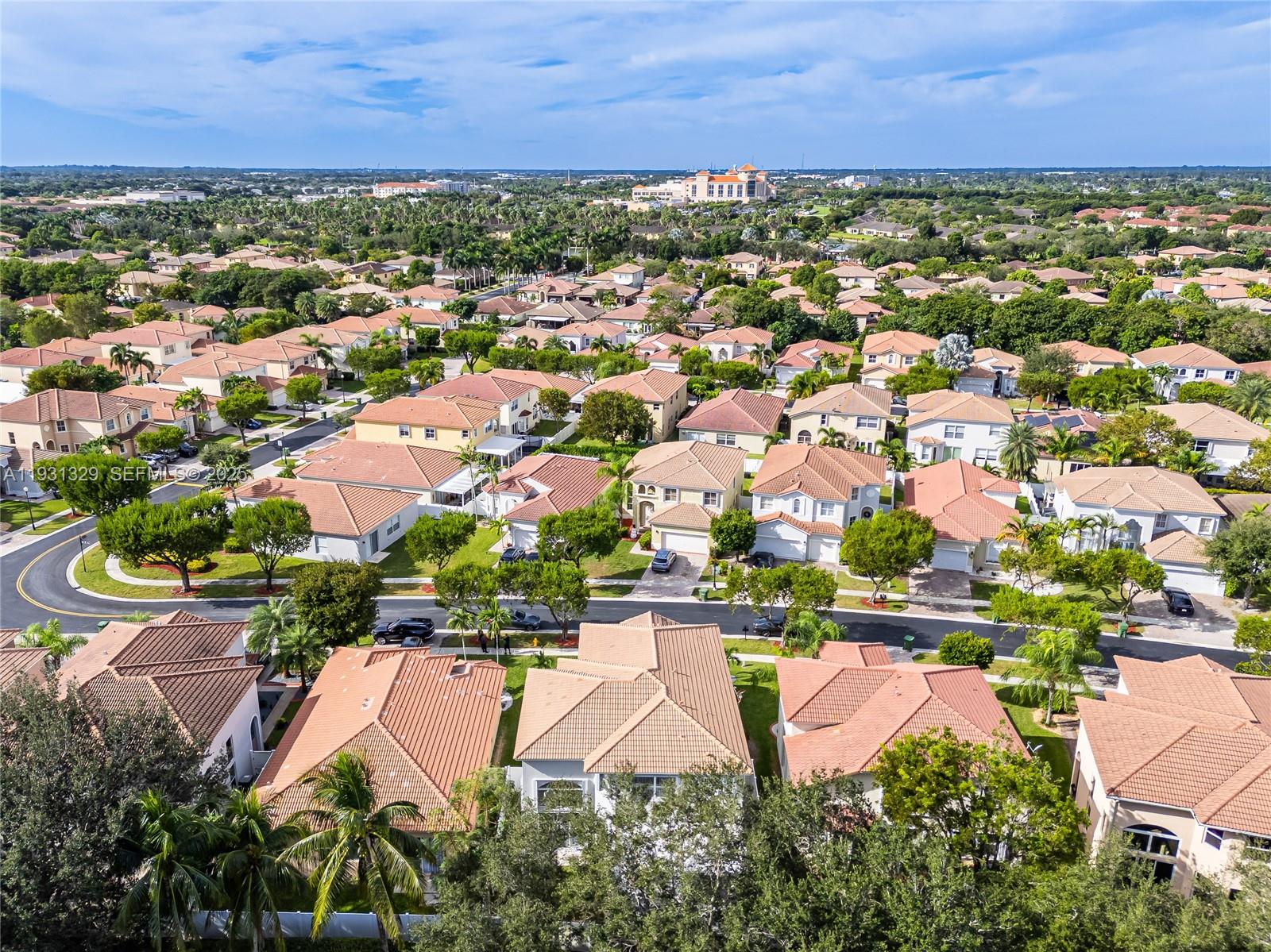 PORTOFINO OAKS - Residential