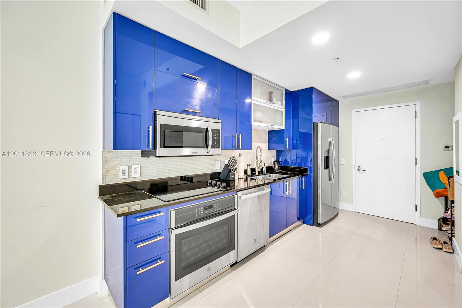 60 SW 13th St 2014
