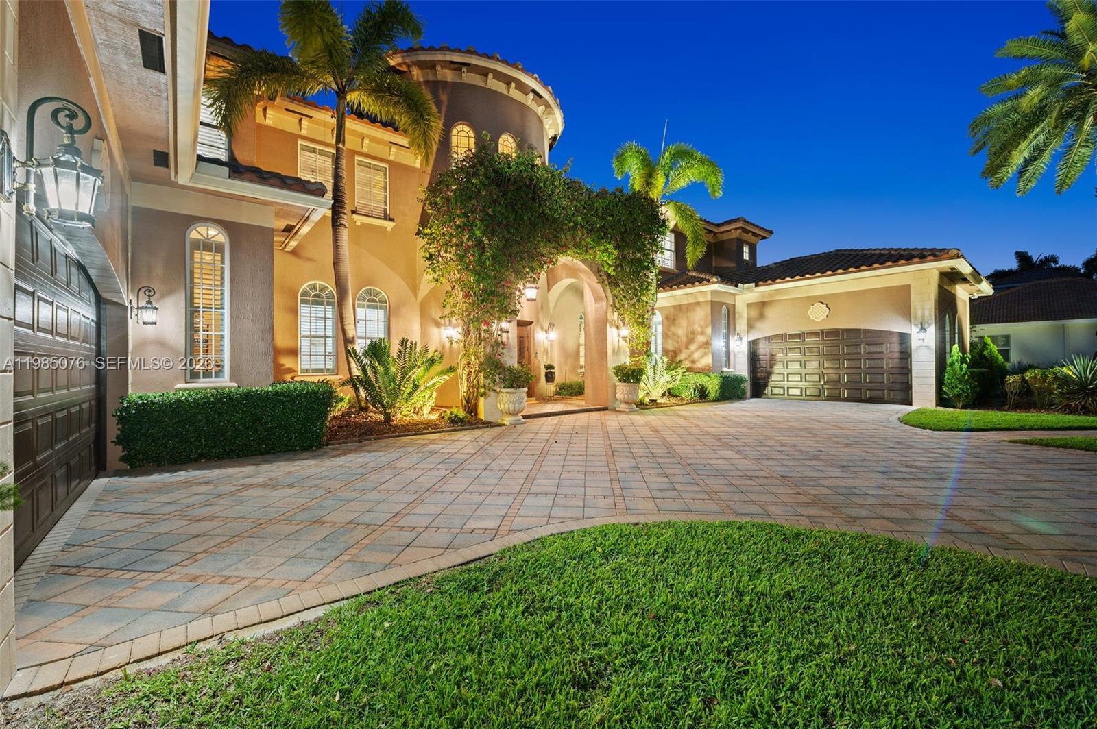 KAPOK GROVE ESTATES - Residential