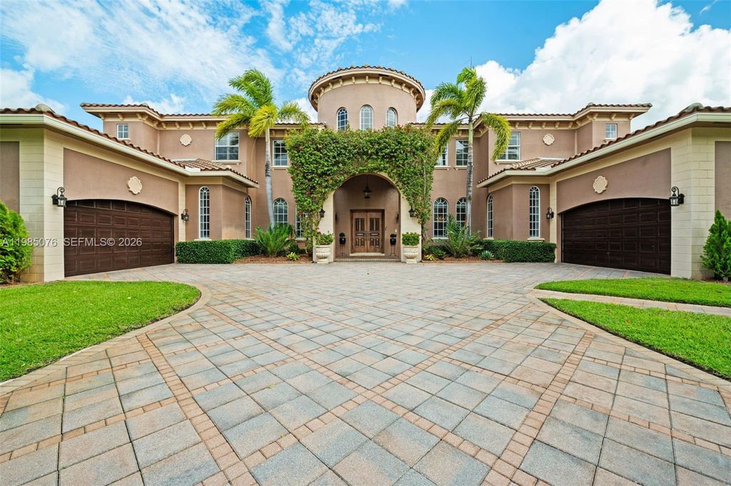 Photo of 12821 Kapok Ln, Davie, FL 33330 (MLS # A11985076)