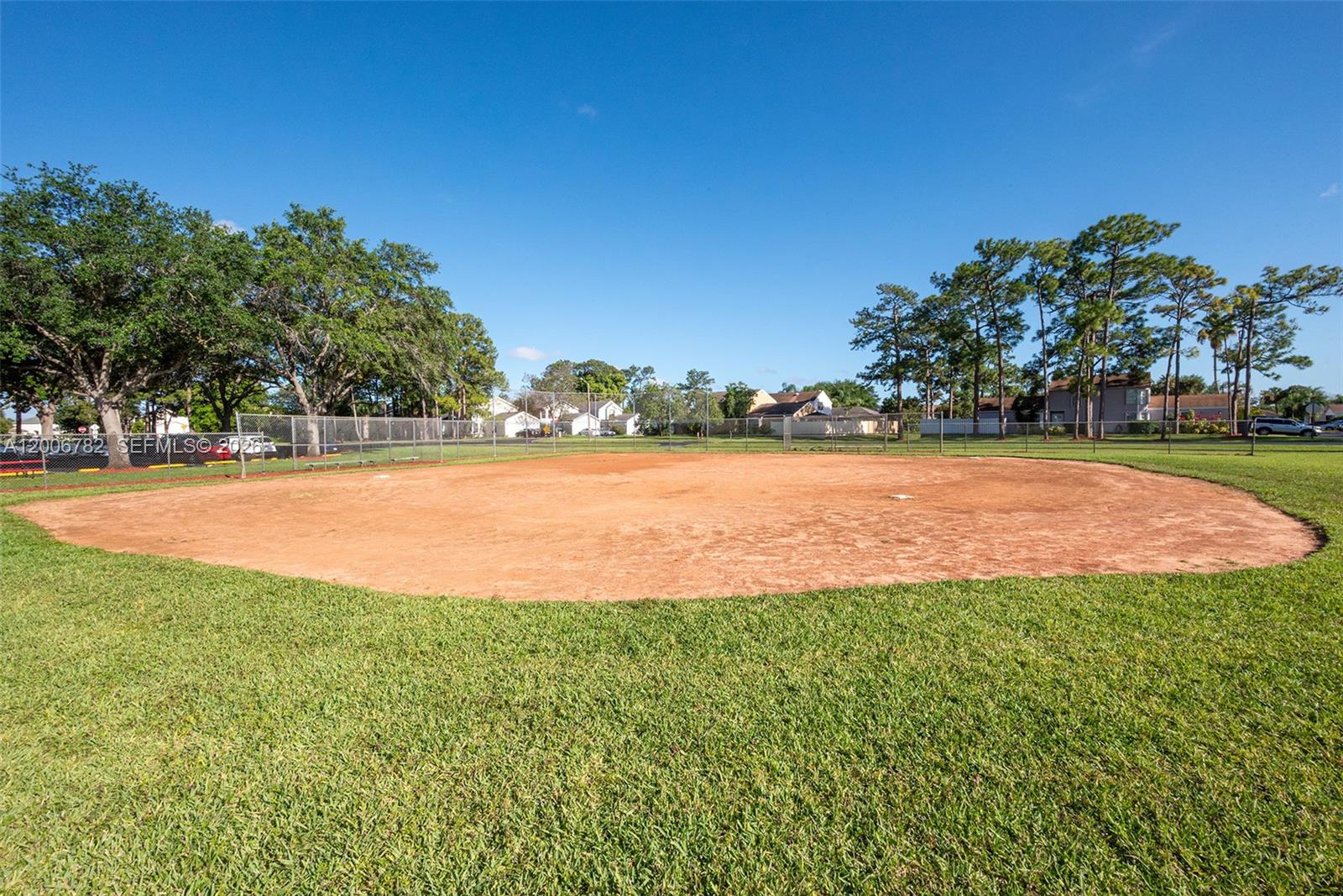 VICTORIA WOODS 4 - Residential