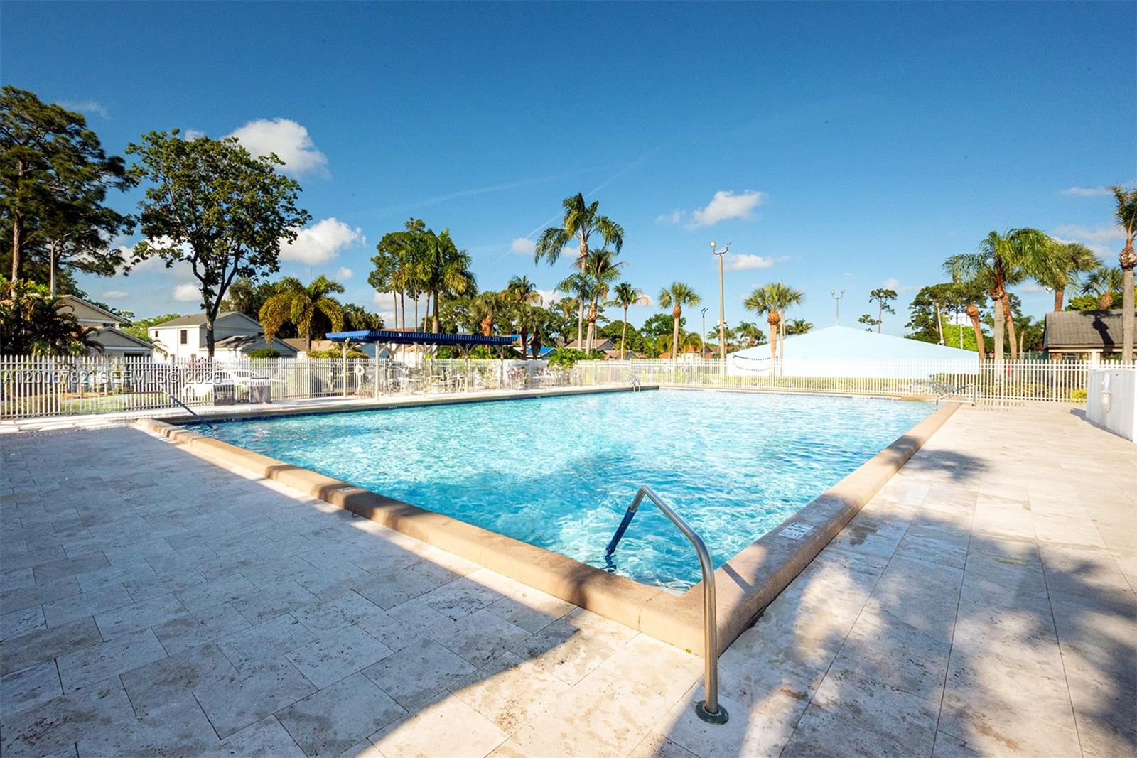 VICTORIA WOODS 4 - Residential