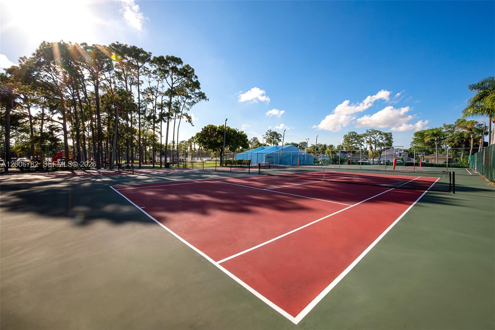 VICTORIA WOODS 4 - Residential