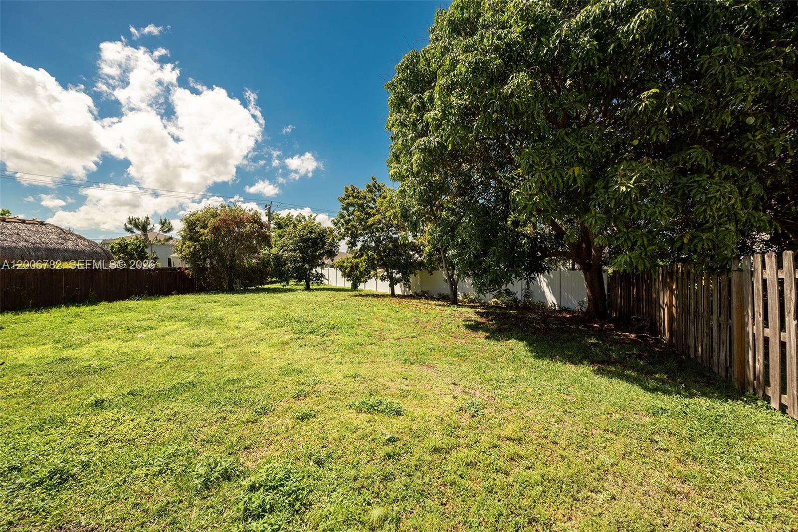 VICTORIA WOODS 4 - Residential