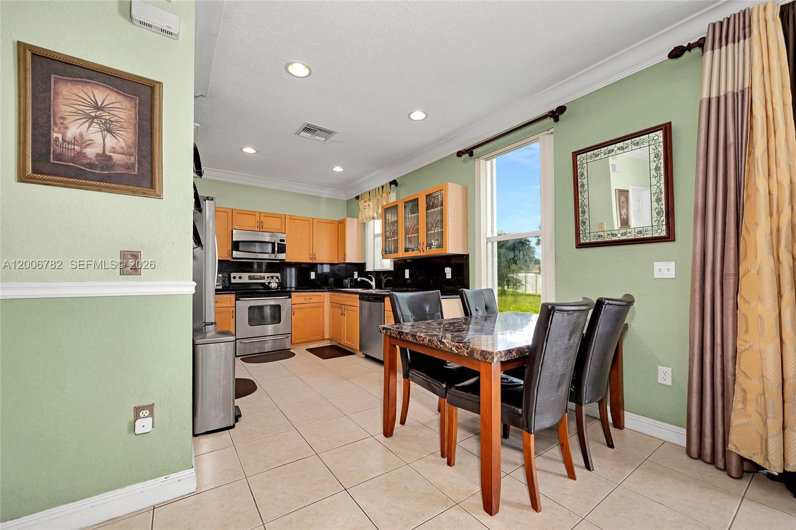 VICTORIA WOODS 4 - Residential