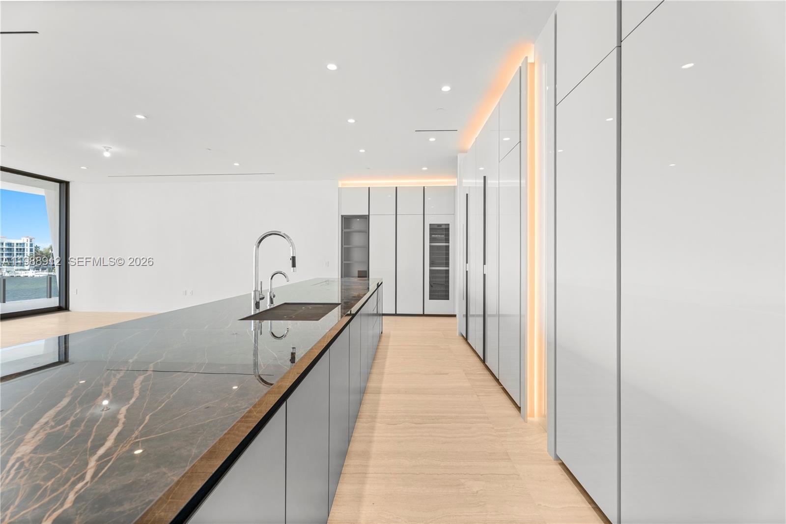 VITA GROVE ISLE - Residential