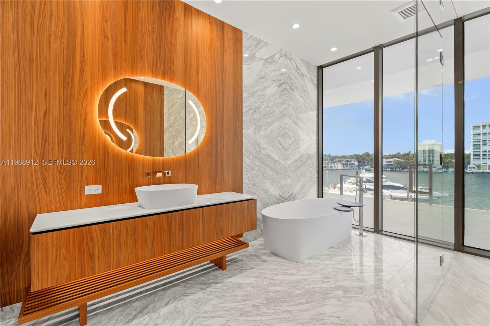 VITA GROVE ISLE - Residential