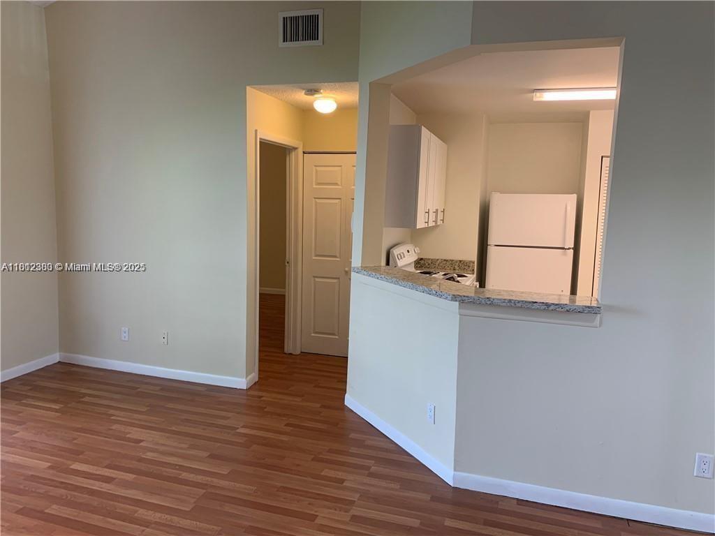 3401 NW 44th St 204