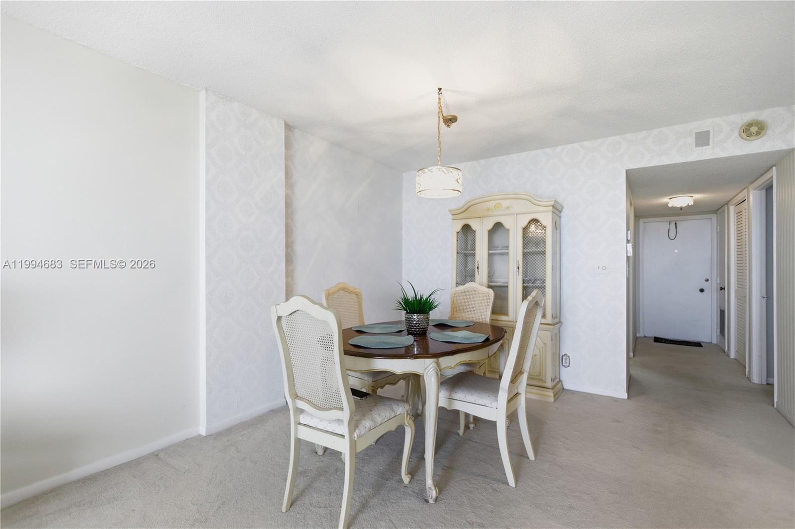 555 NW 4th Ave 4190