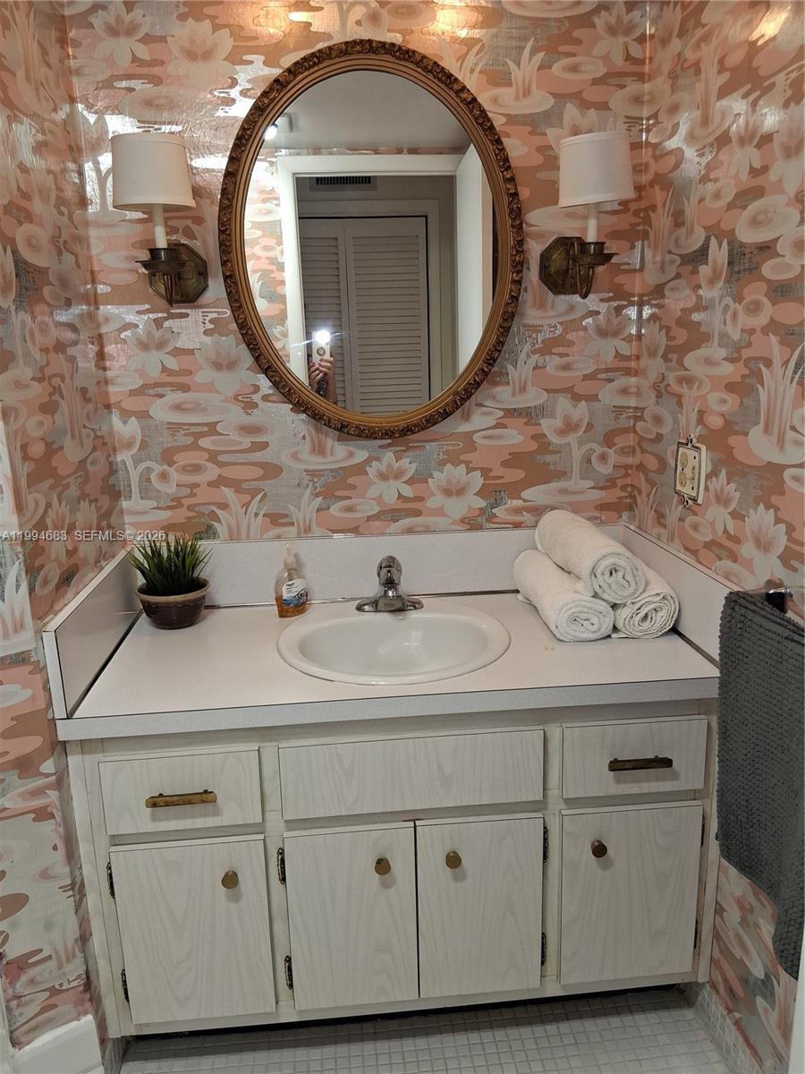 STARLITE CONDO - Residential