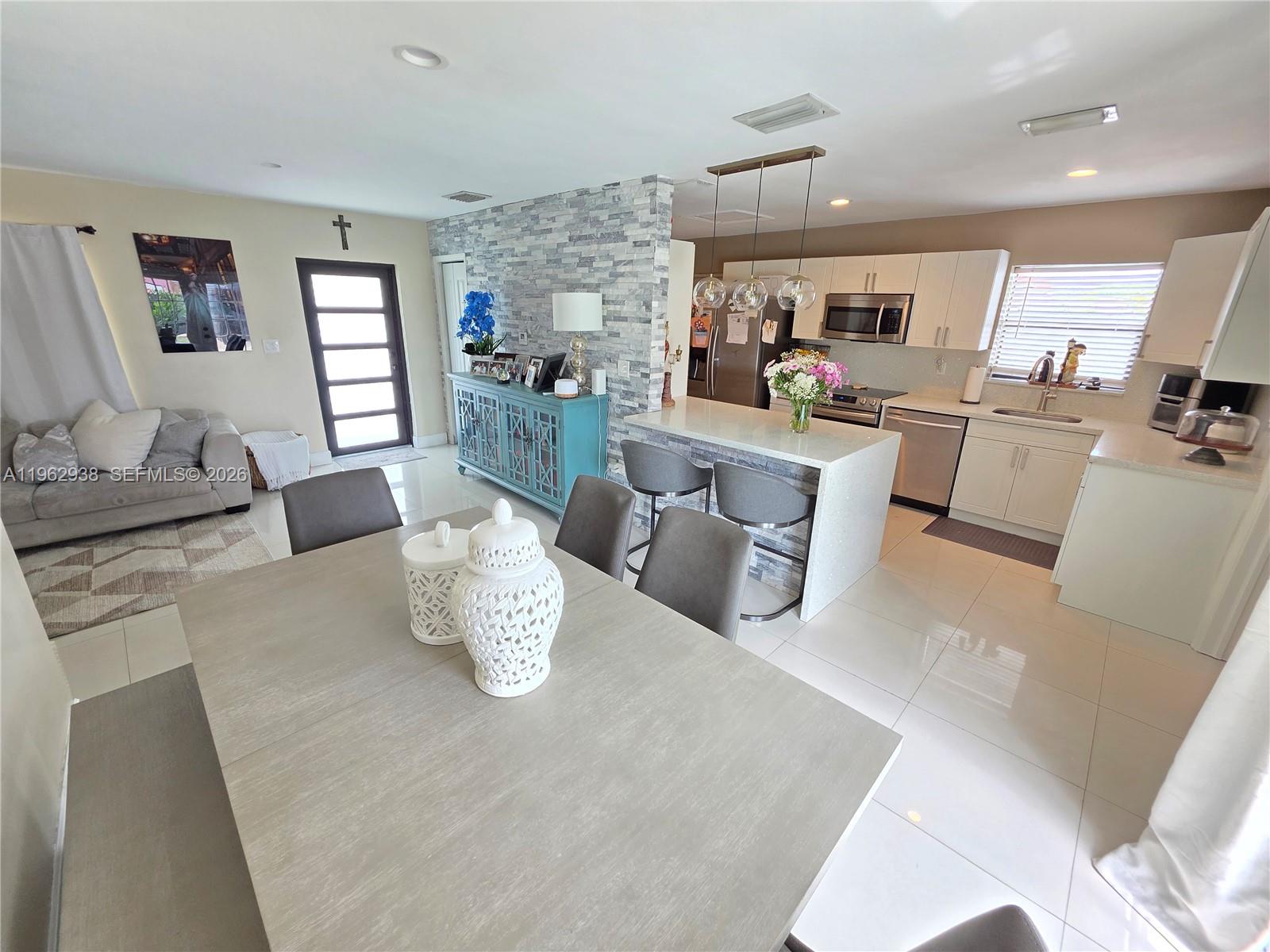 CAROL CITY GDNS 1ST ADDN - Residential