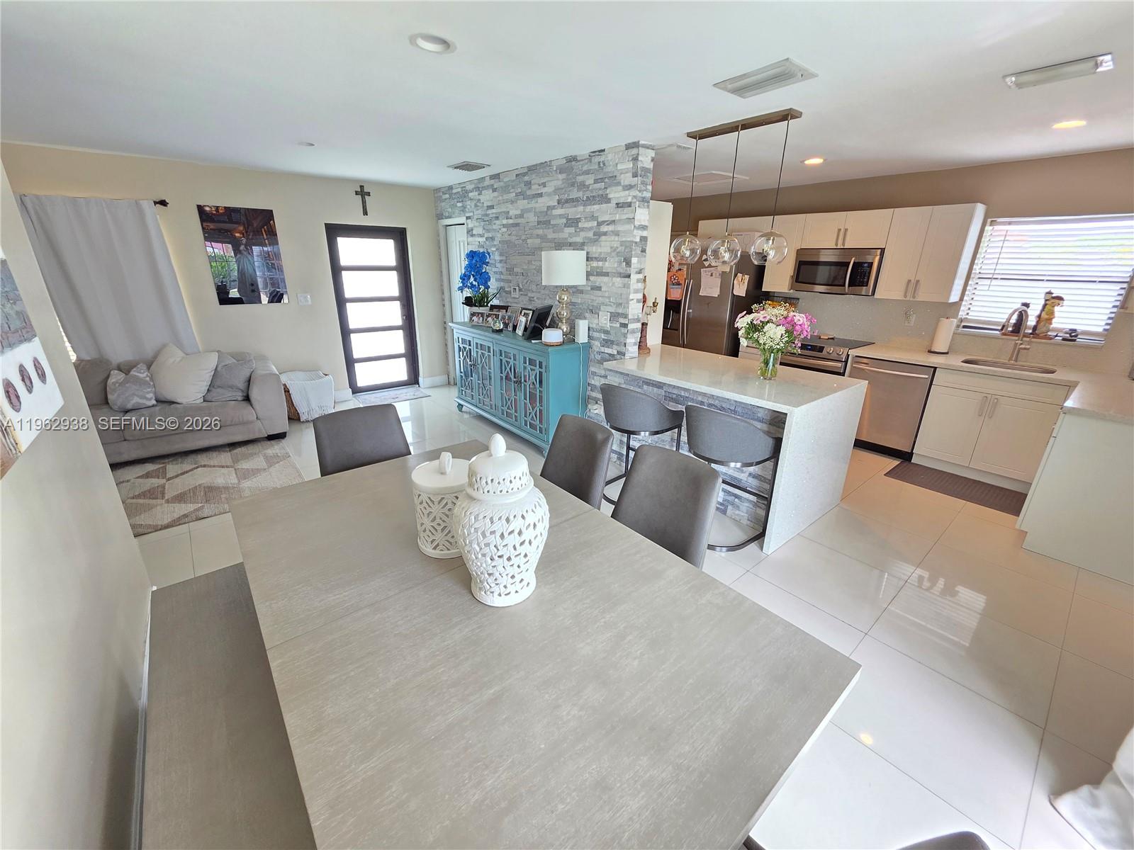 CAROL CITY GDNS 1ST ADDN - Residential