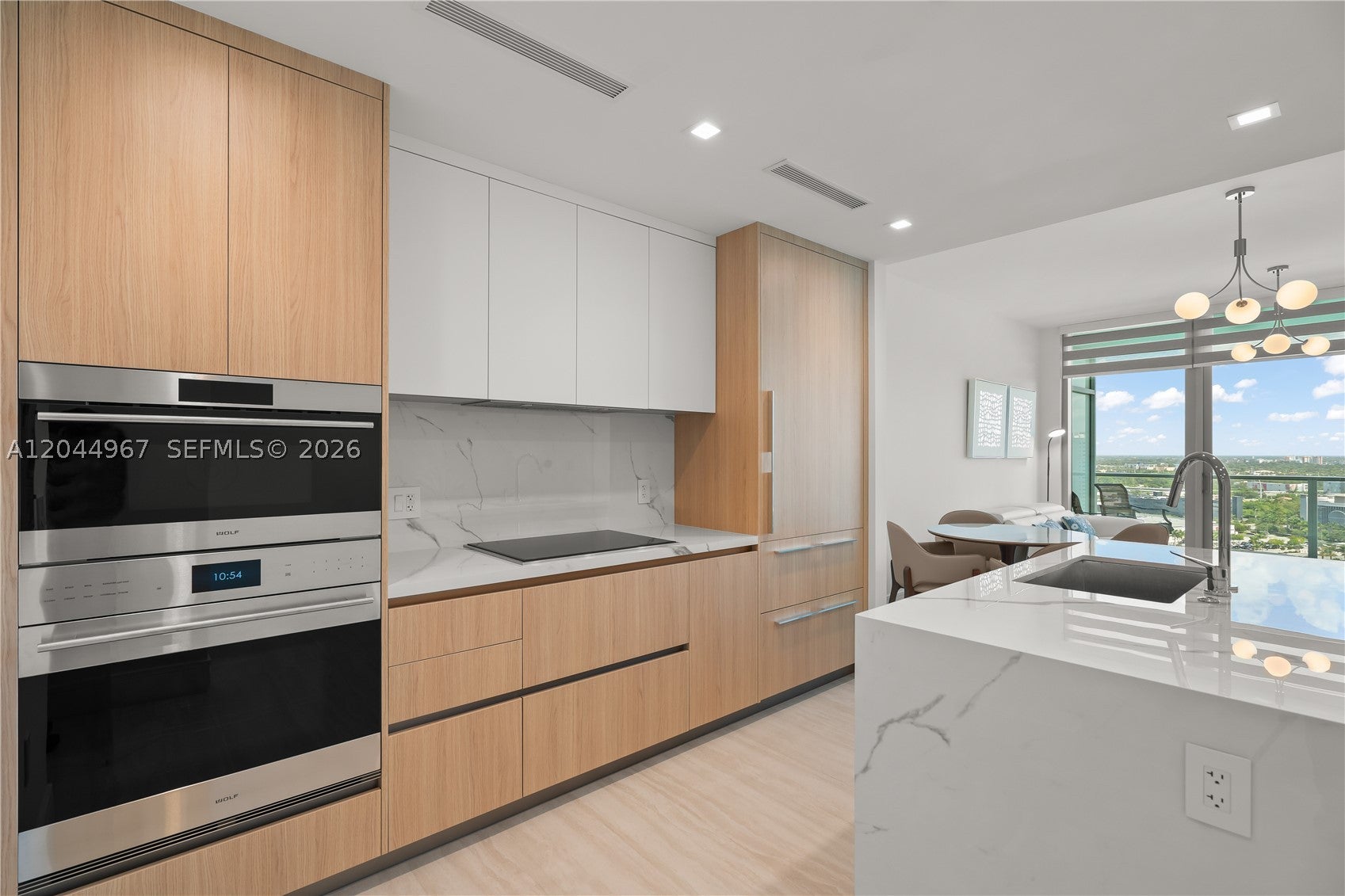 2411 Laguna Circle 1207
