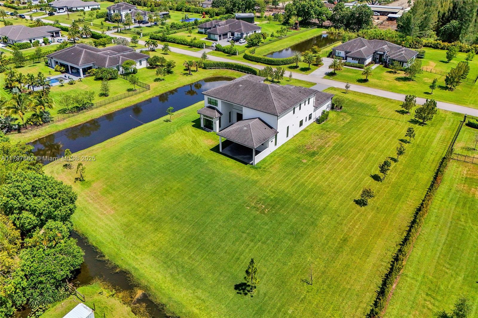 CLINGANS COVE - Residential