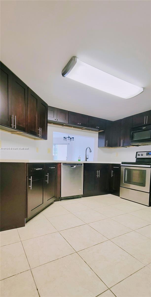 9977 Westview Dr 117