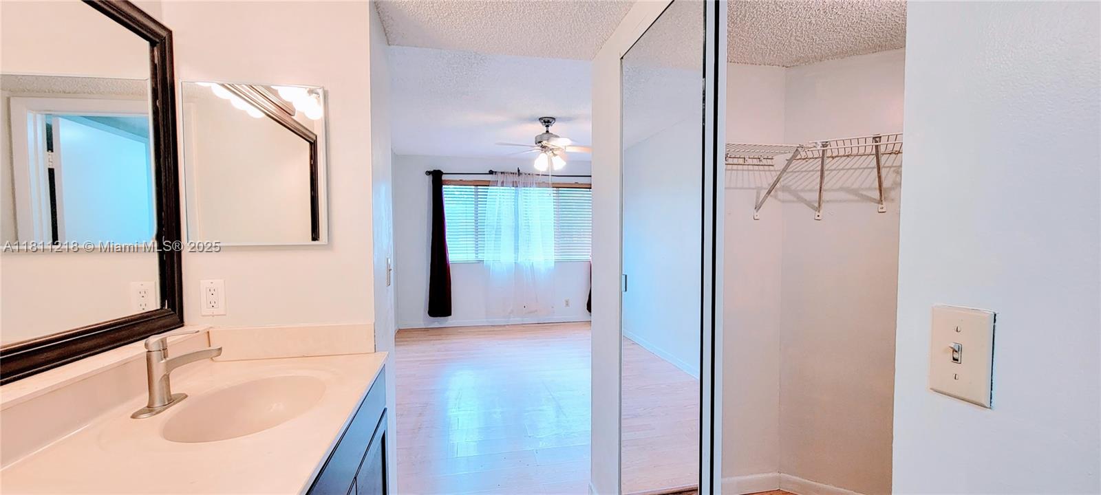 9977 Westview Dr 117