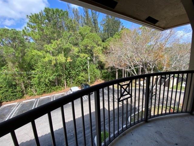 GRAND ISLES CONDO - Residential