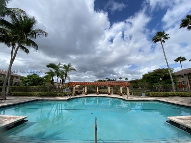 GRAND ISLES CONDO - Residential