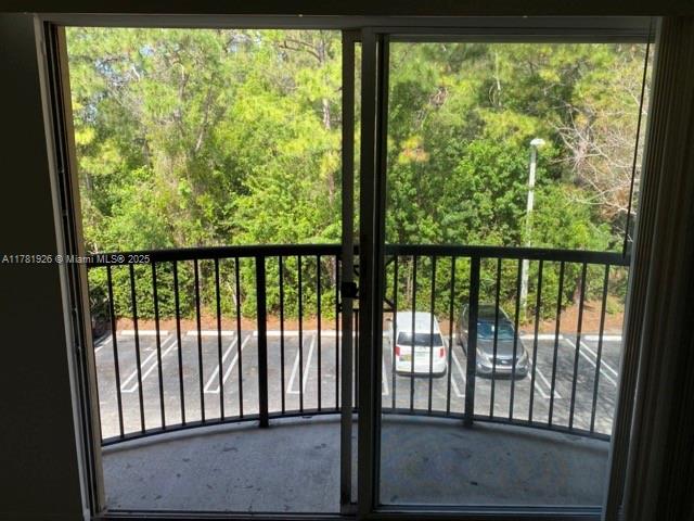 GRAND ISLES CONDO - Residential