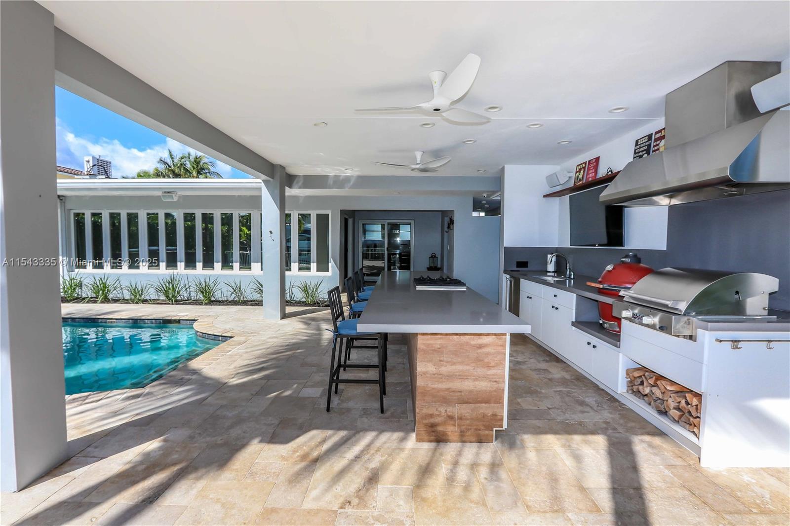 VENICE 8-12 B - Residential