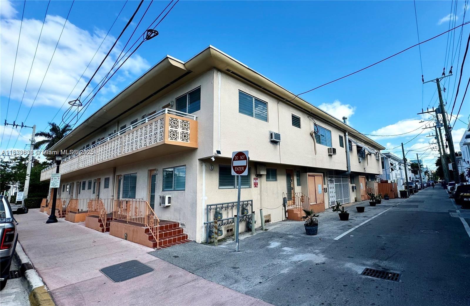 1050 Pennsylvania 24