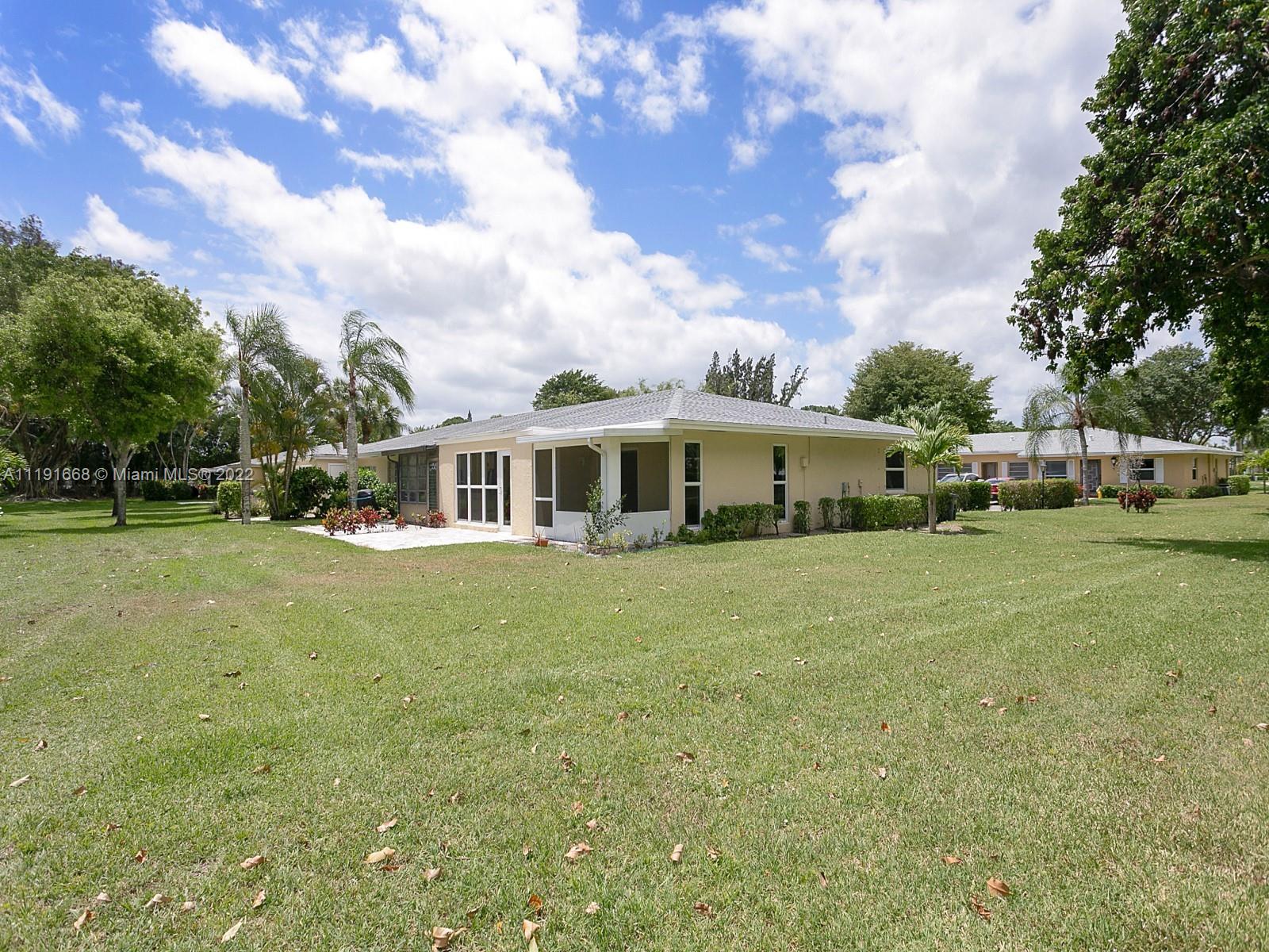 PALM GREENS AT VILLA DEL - Residential