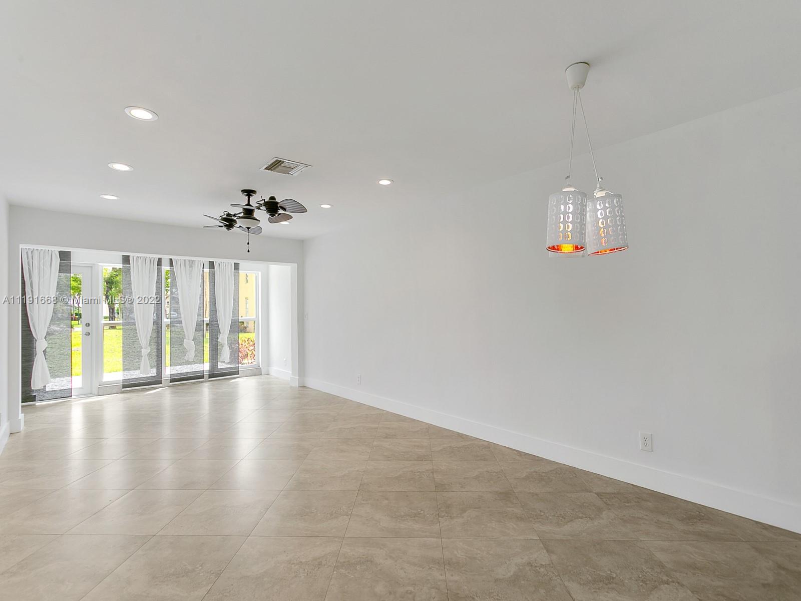 PALM GREENS AT VILLA DEL - Residential