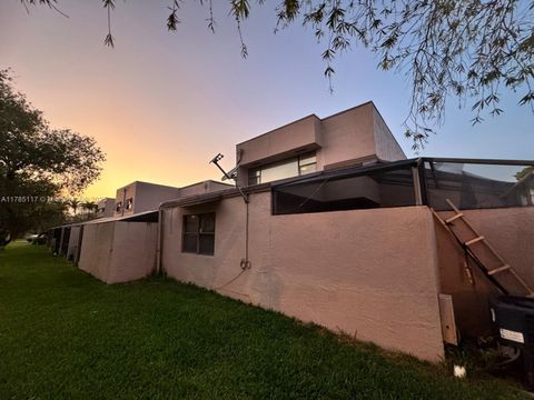 12306 NW 13th Ct 12306 Pembroke Pines FL 33026