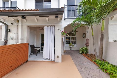 A home in Lauderdale Lakes